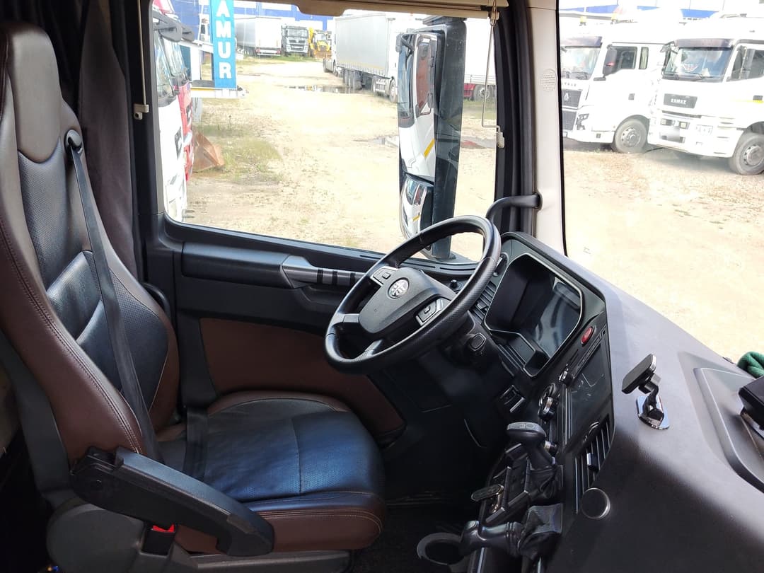 FAW J7 4x2 Седельный тягач - 5