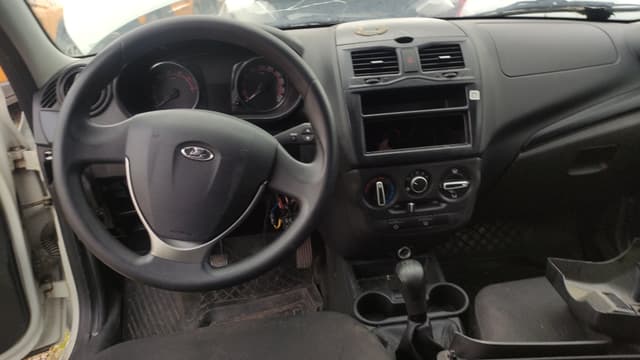 Lada Granta седан - 4