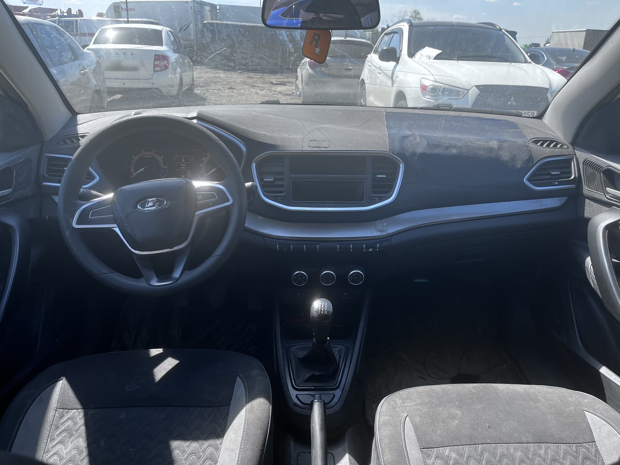 Lada Vesta седан - 5