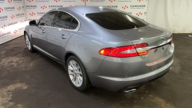 Jaguar XF - 4