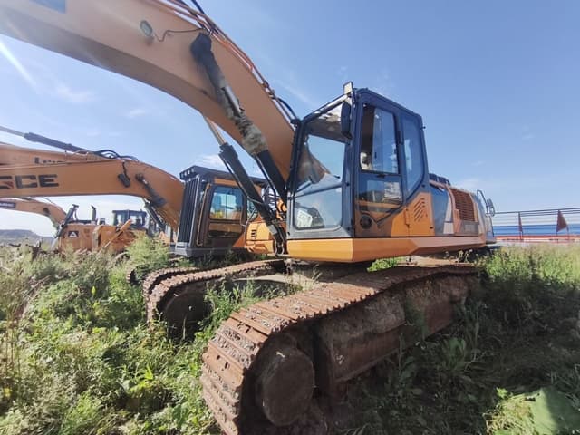 Liugong CLG933 Экскаватор - 1