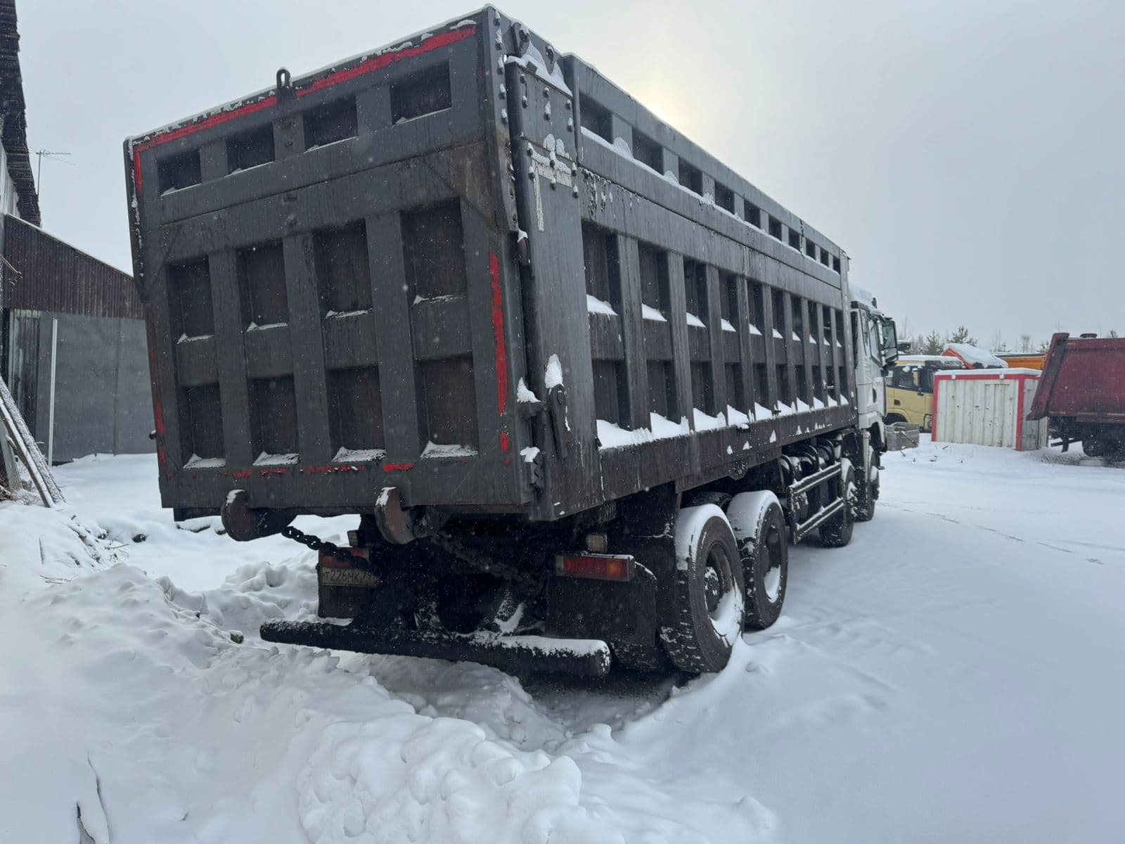 Shacman (Shaanxi) SX* 8x4 Самосвал - 3