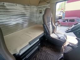 FAW J7 4x2 Седельный тягач - 9