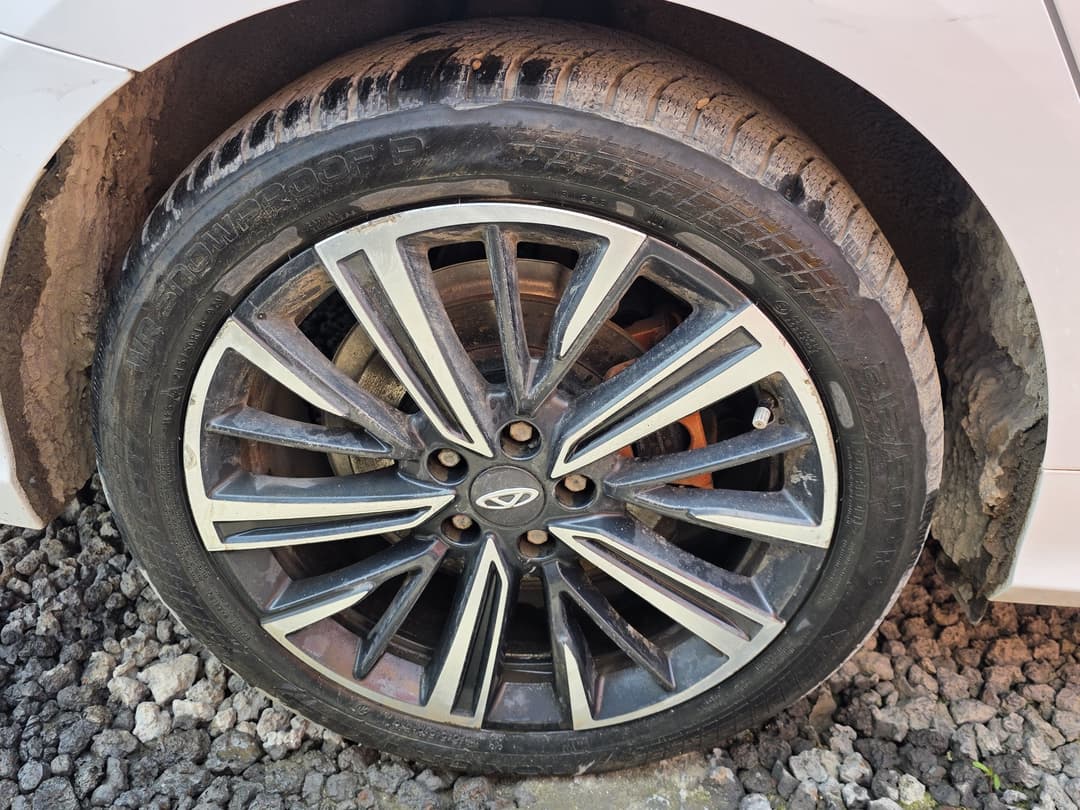 Chery ARRIZO 8 - 10
