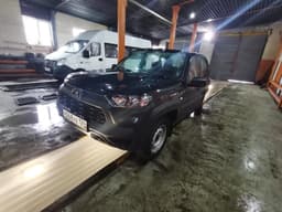 Lada Niva Travel - 1