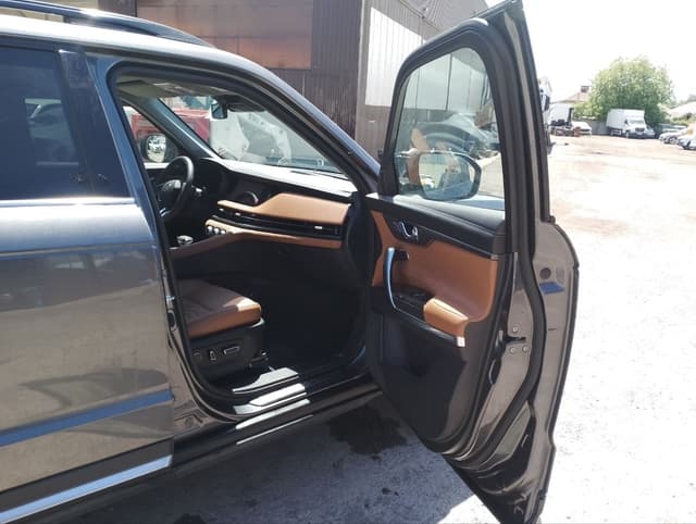 Changan CS95 - 7