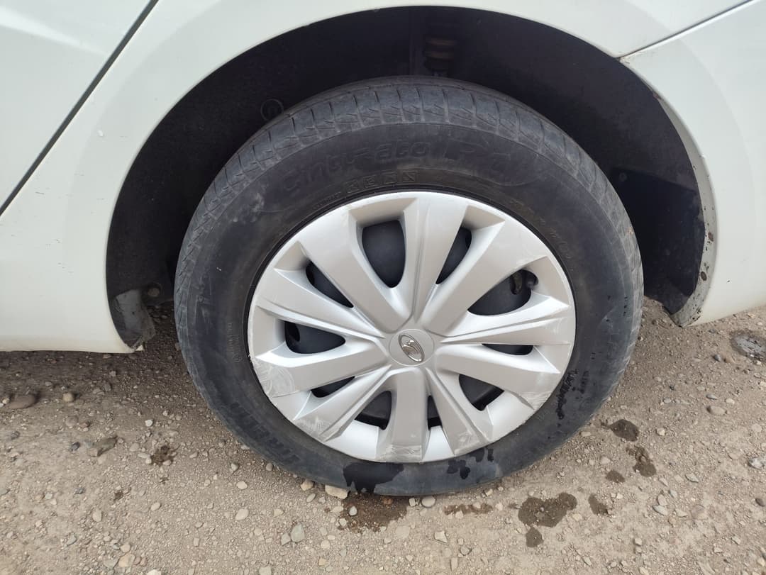 Lada Vesta седан - 9