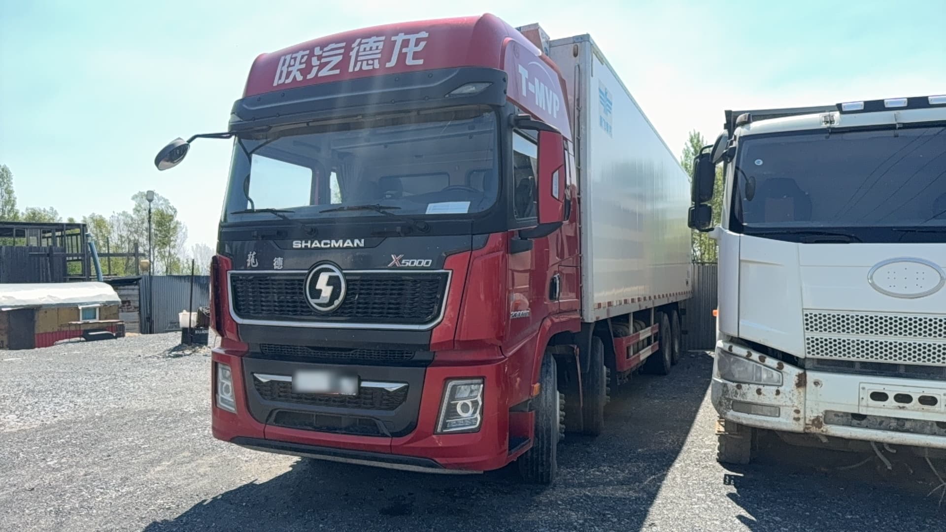Shacman (Shaanxi) SX* 8x4 Изотермический/рефрижератор - 1
