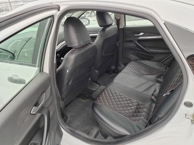 Lada Vesta седан - 7