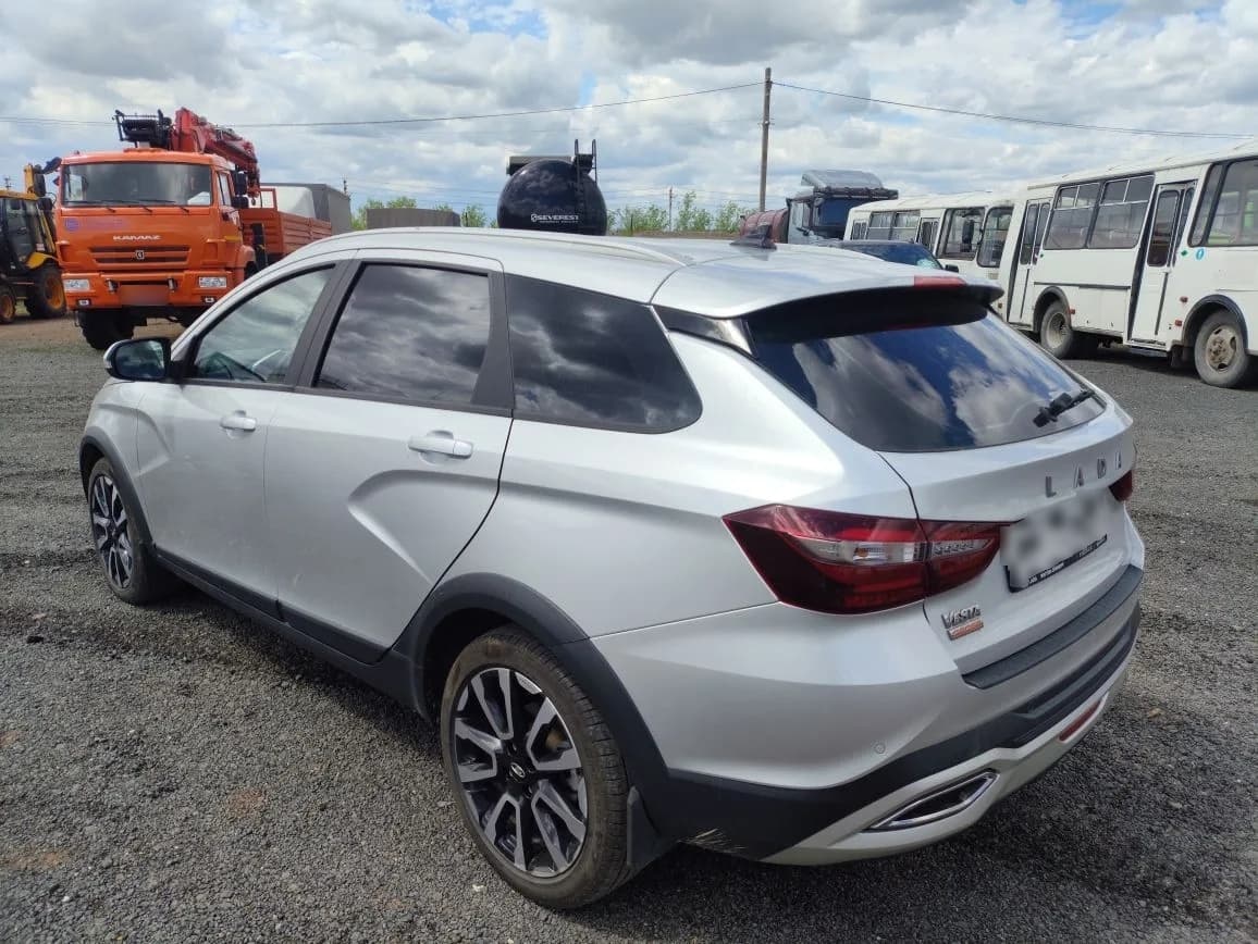Lada Vesta SW Cross - 4
