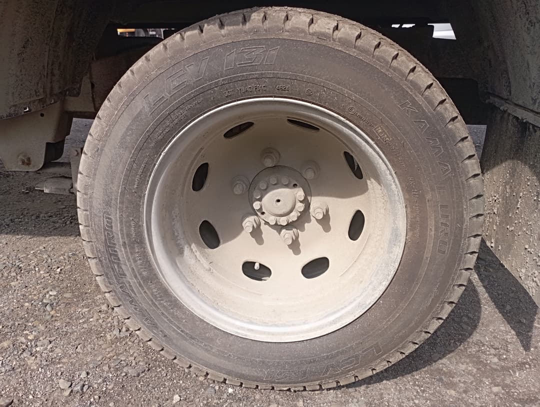 UAZ Profi - 10