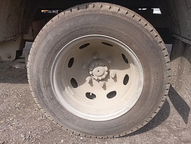 UAZ Profi - 10