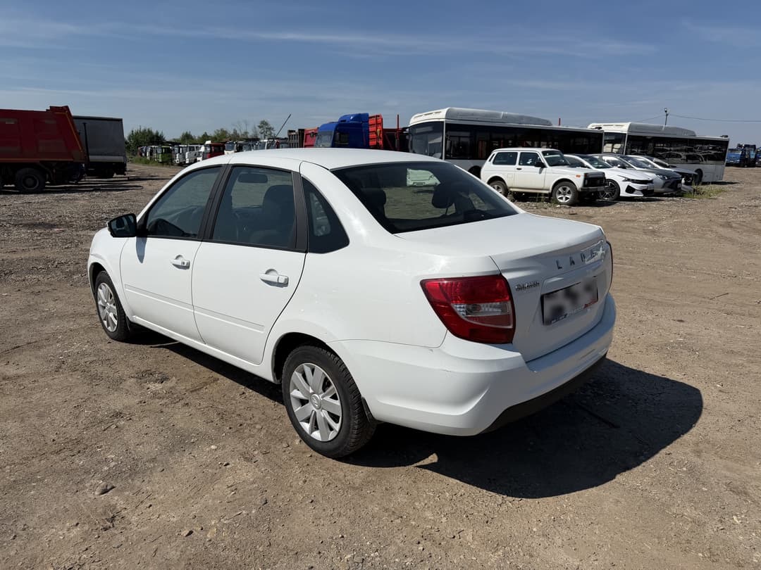 Lada Granta лифтбек - 4