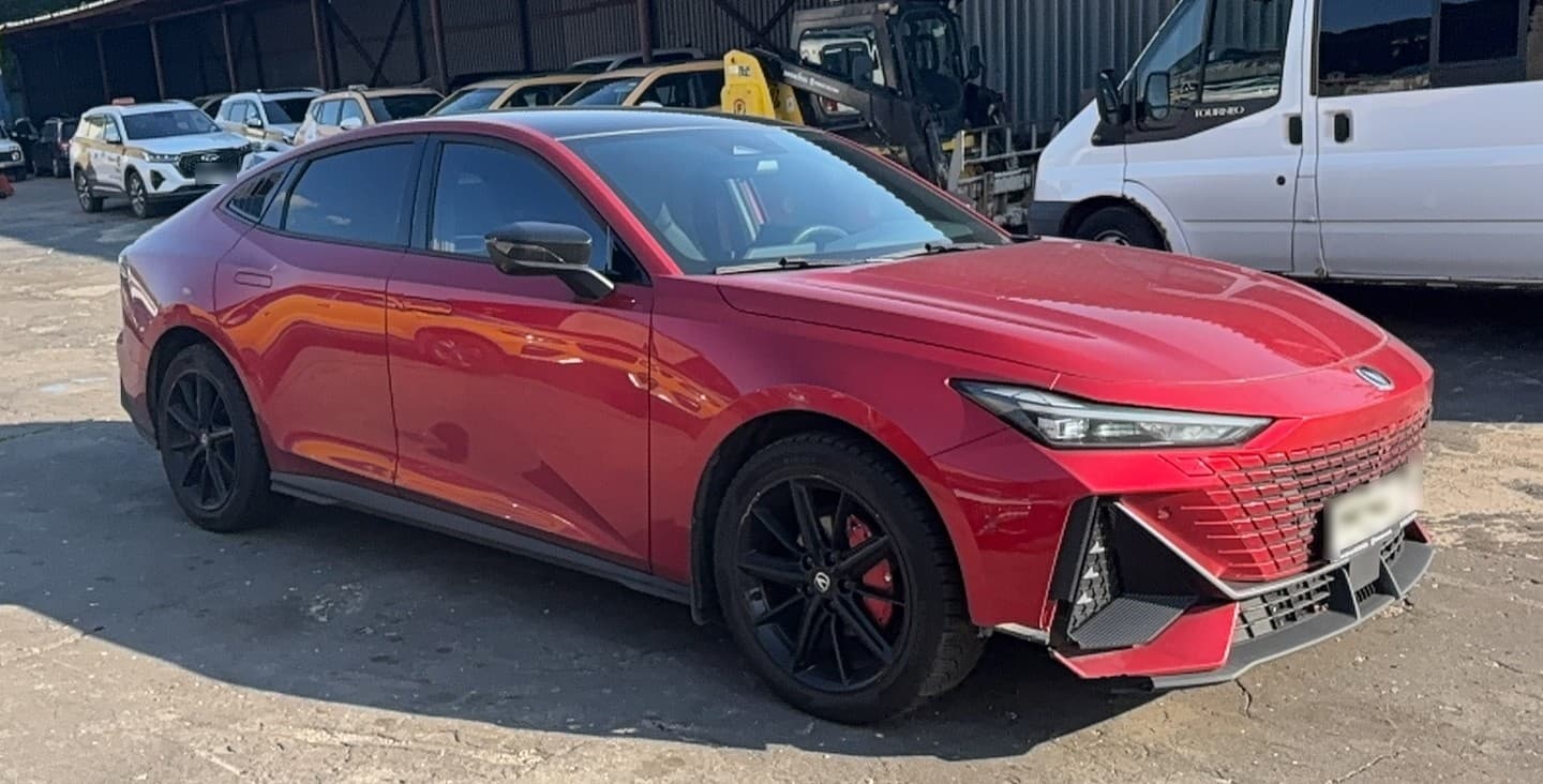 Changan UNI-V - 2