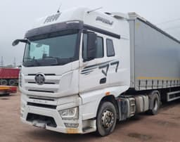 FAW J7 4x2 Седельный тягач - 1
