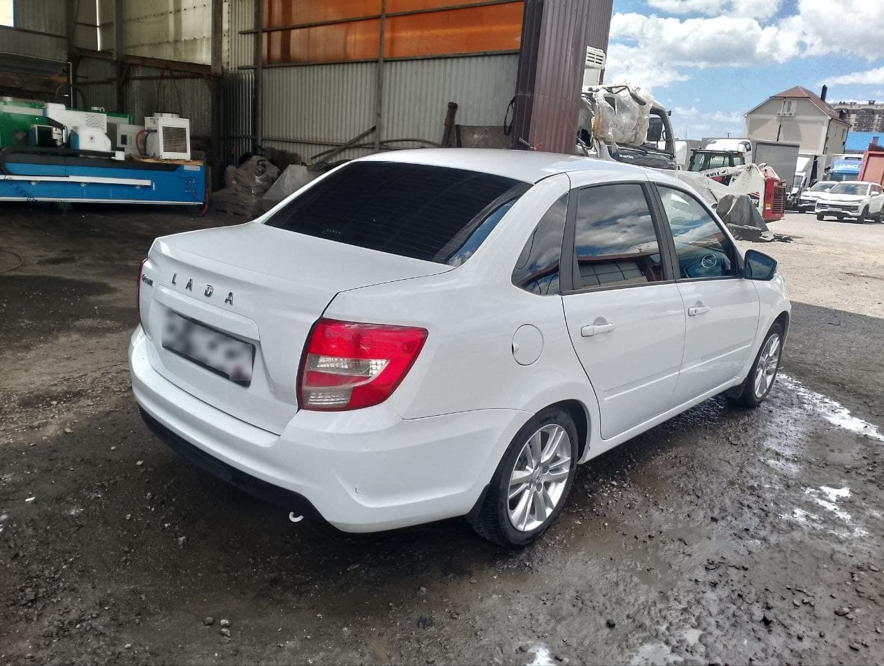Lada Granta седан - 3