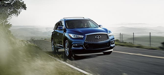 //www.carcade.com/upload/iblock/fa1/infiniti670.jpg