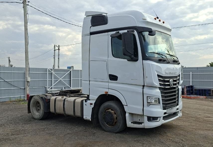 Камаз 54901 4x2 Седельный тягач - 2