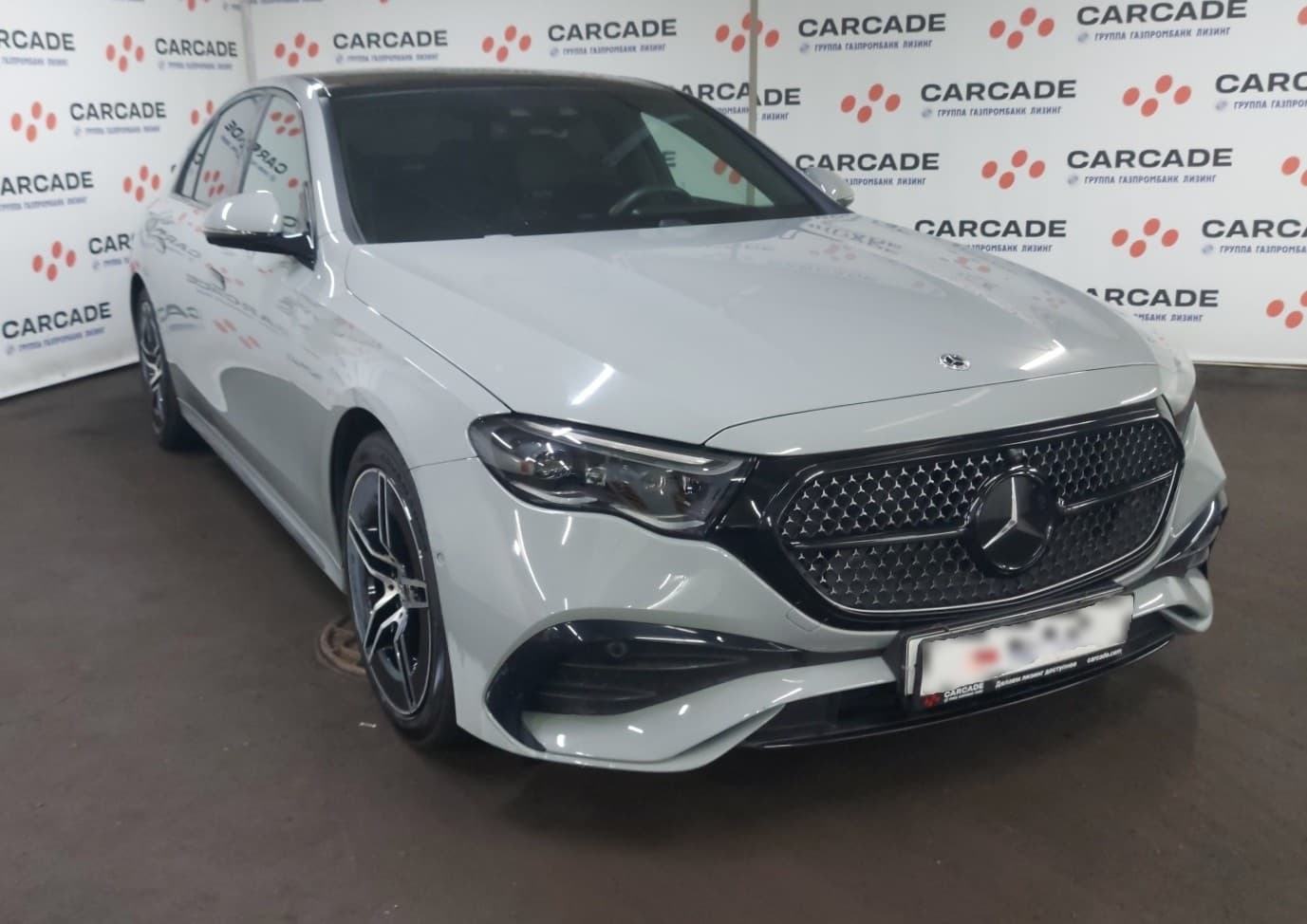 Mercedes-Benz E седан - 2