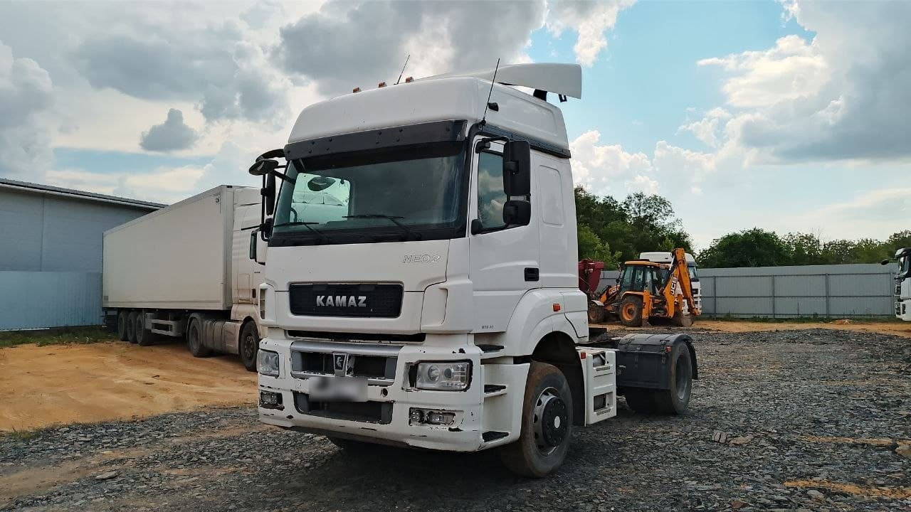 Камаз 5490 4x2 Седельный тягач - 1