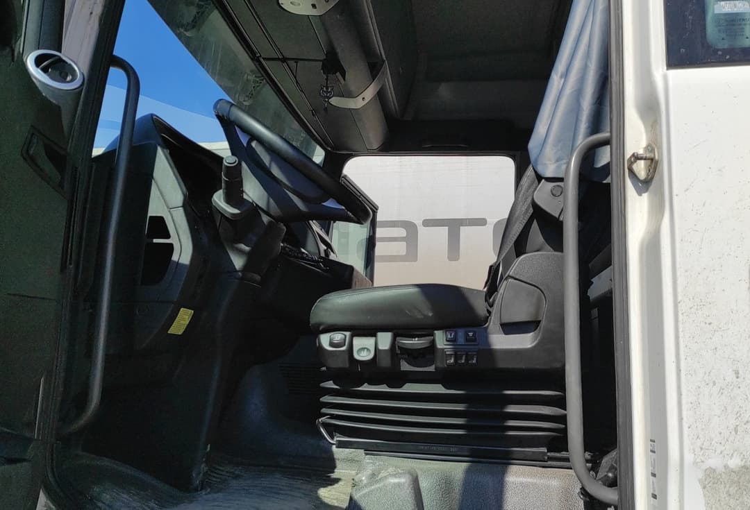 Sitrak C7H 4x2 Седельный тягач - 6