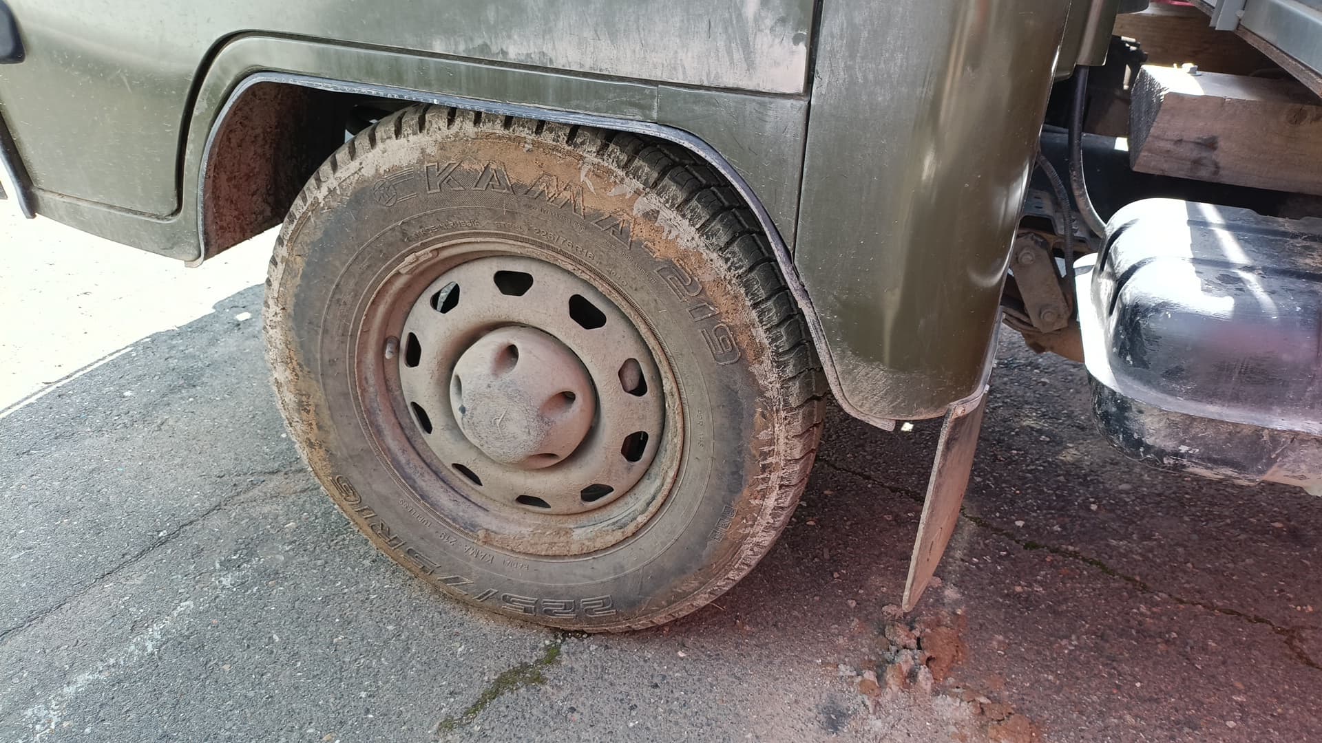 UAZ 3303 Бортовой - 9