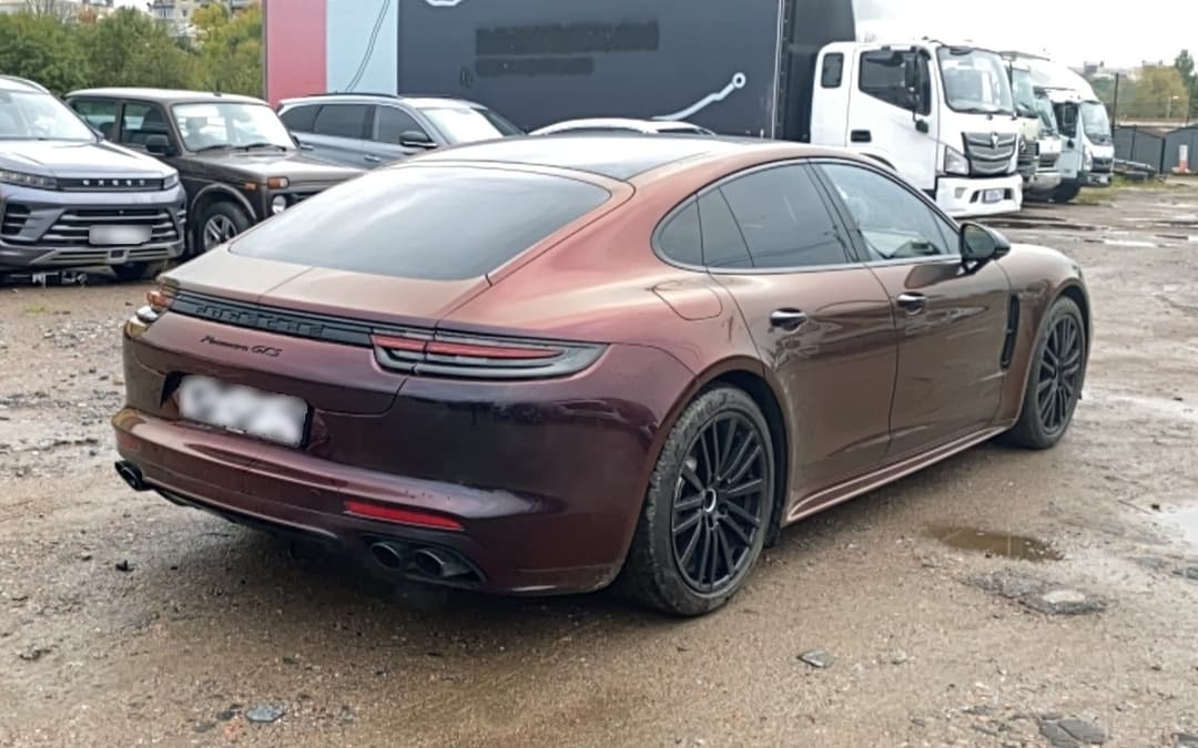 Porsche Panamera - 3