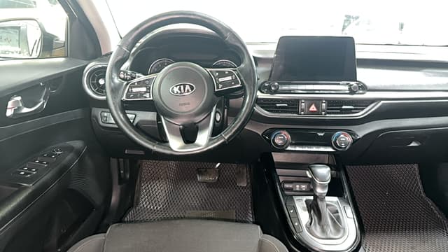 KIA Cerato - 5