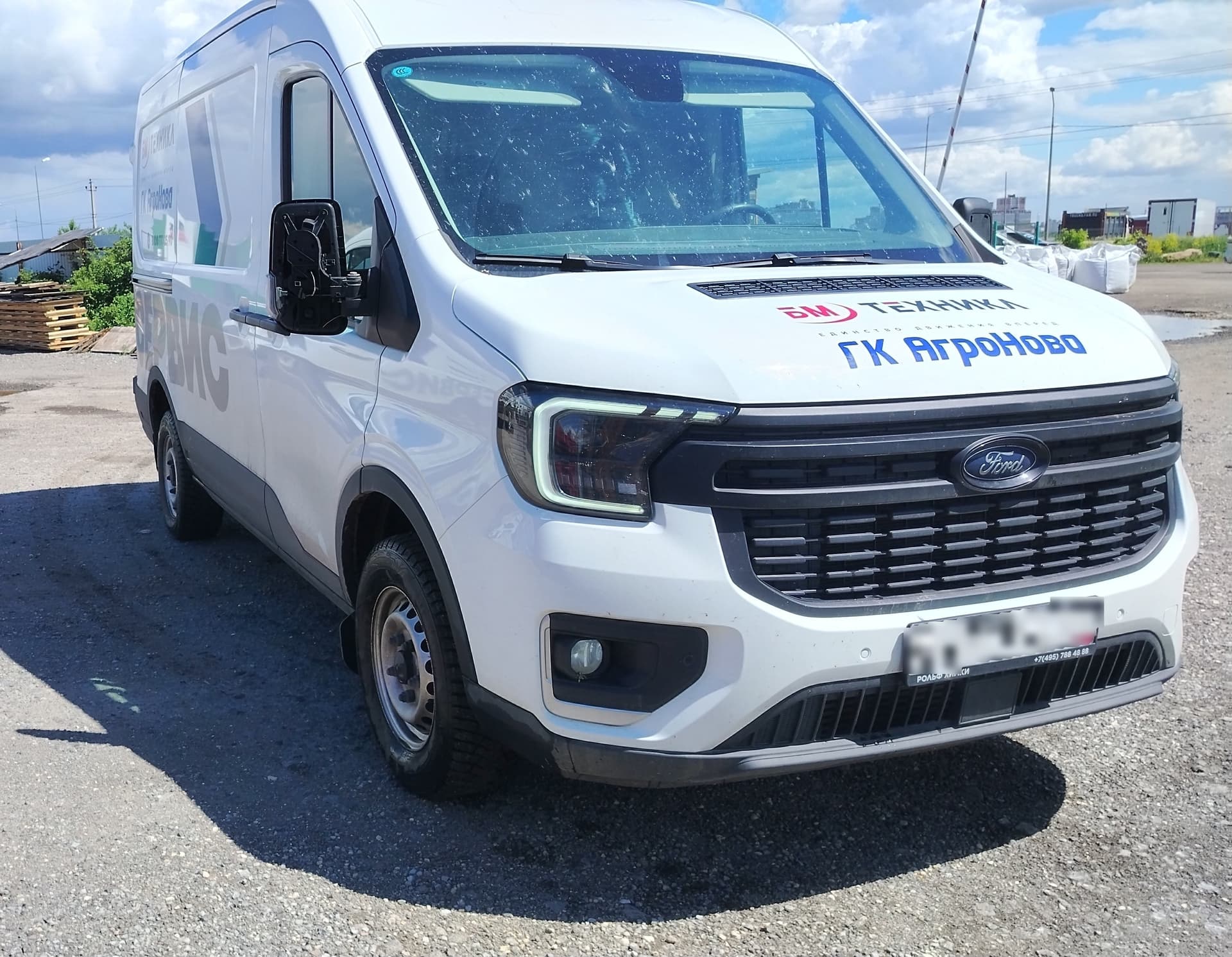 Ford Transit Цельнометаллический - 2