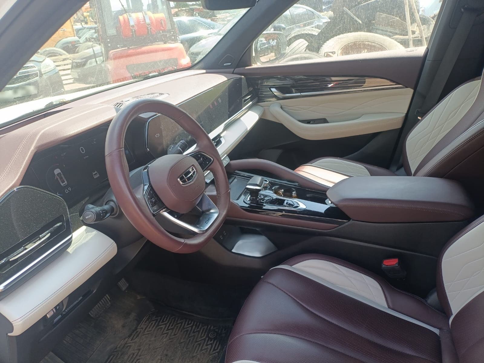 Geely Monjaro - 6