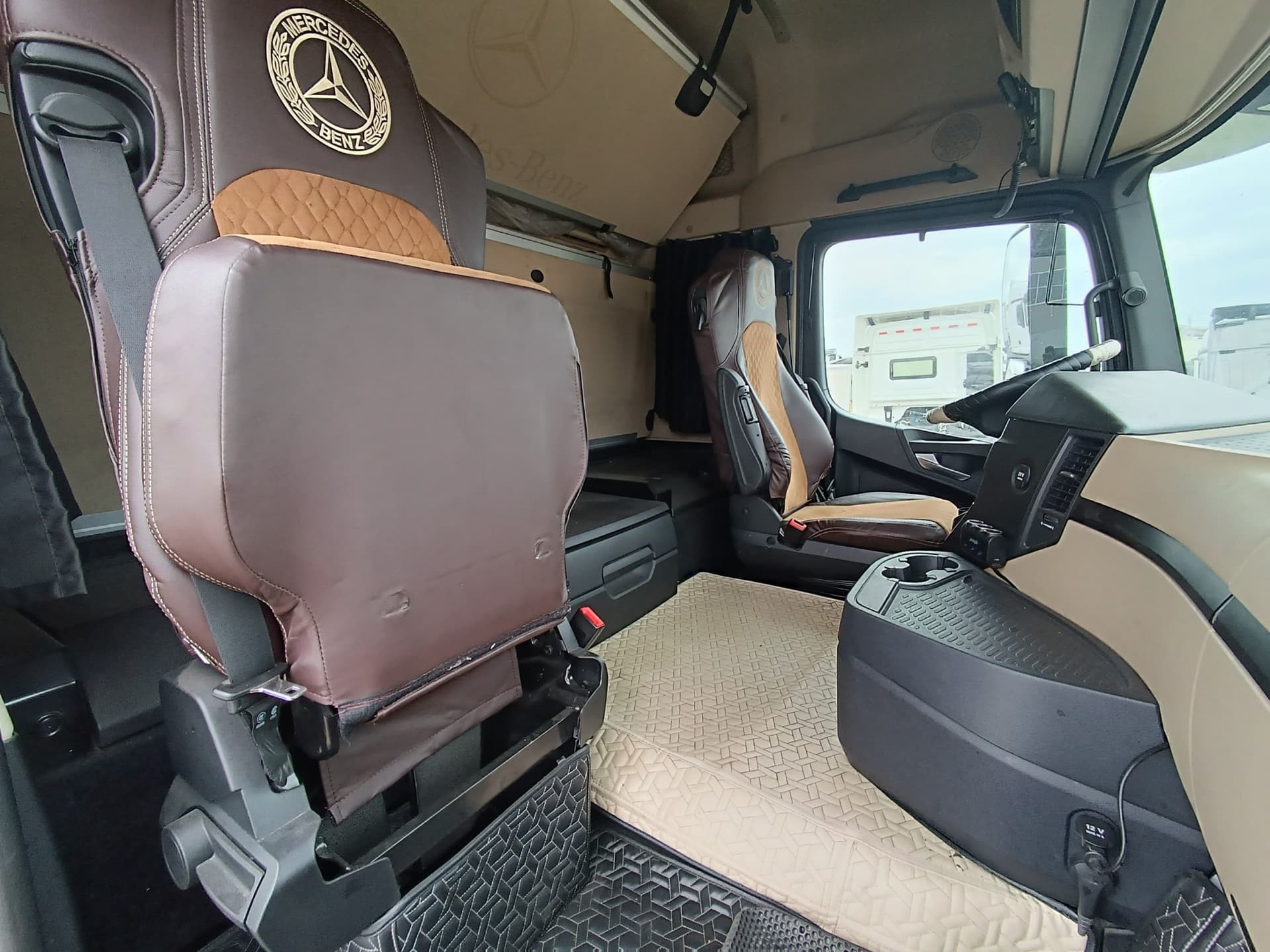 Mercedes-Benz Actros 4x2 Седельный тягач - 9