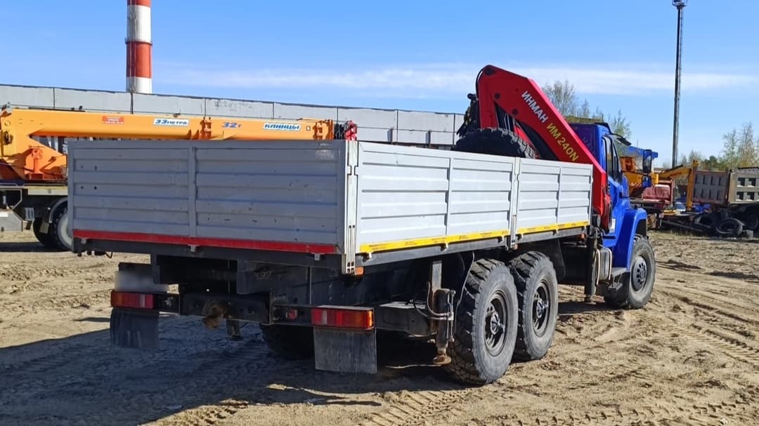 Завод Спецмаш SM04* на шасси Ural NEXT 4320 6x6 Бортовой с КМУ - 3