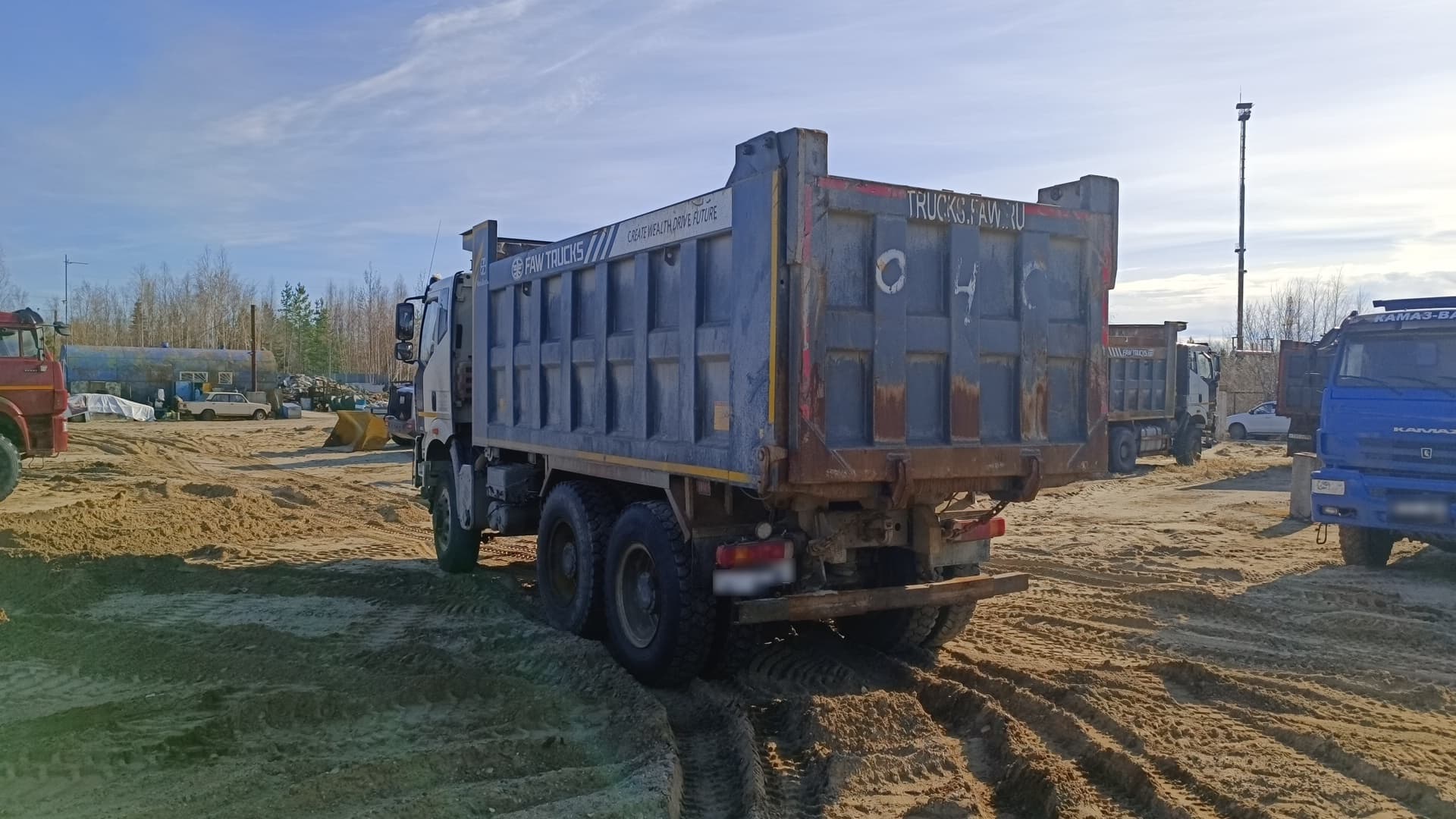 FAW J6* 6x6 Самосвал - 4