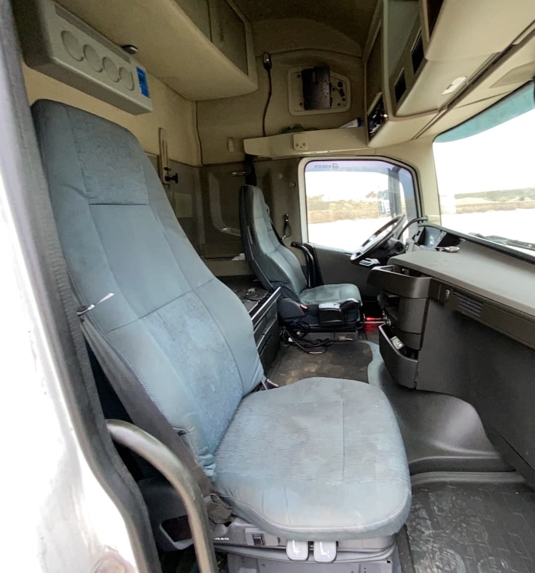 Volvo FH 4x2 Седельный тягач - 8