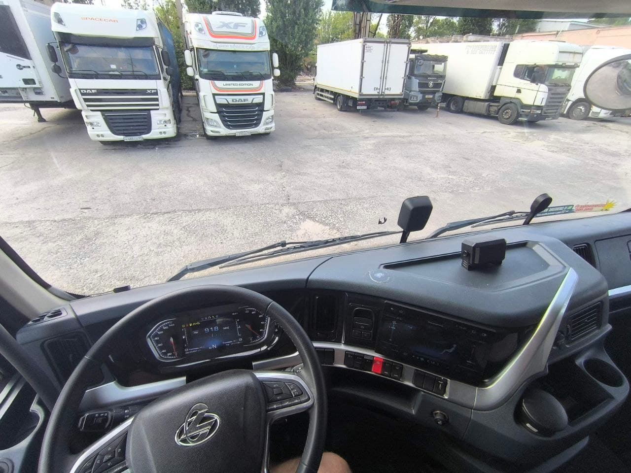 Chenglong LZ4181* 4x2 Седельный тягач - 4
