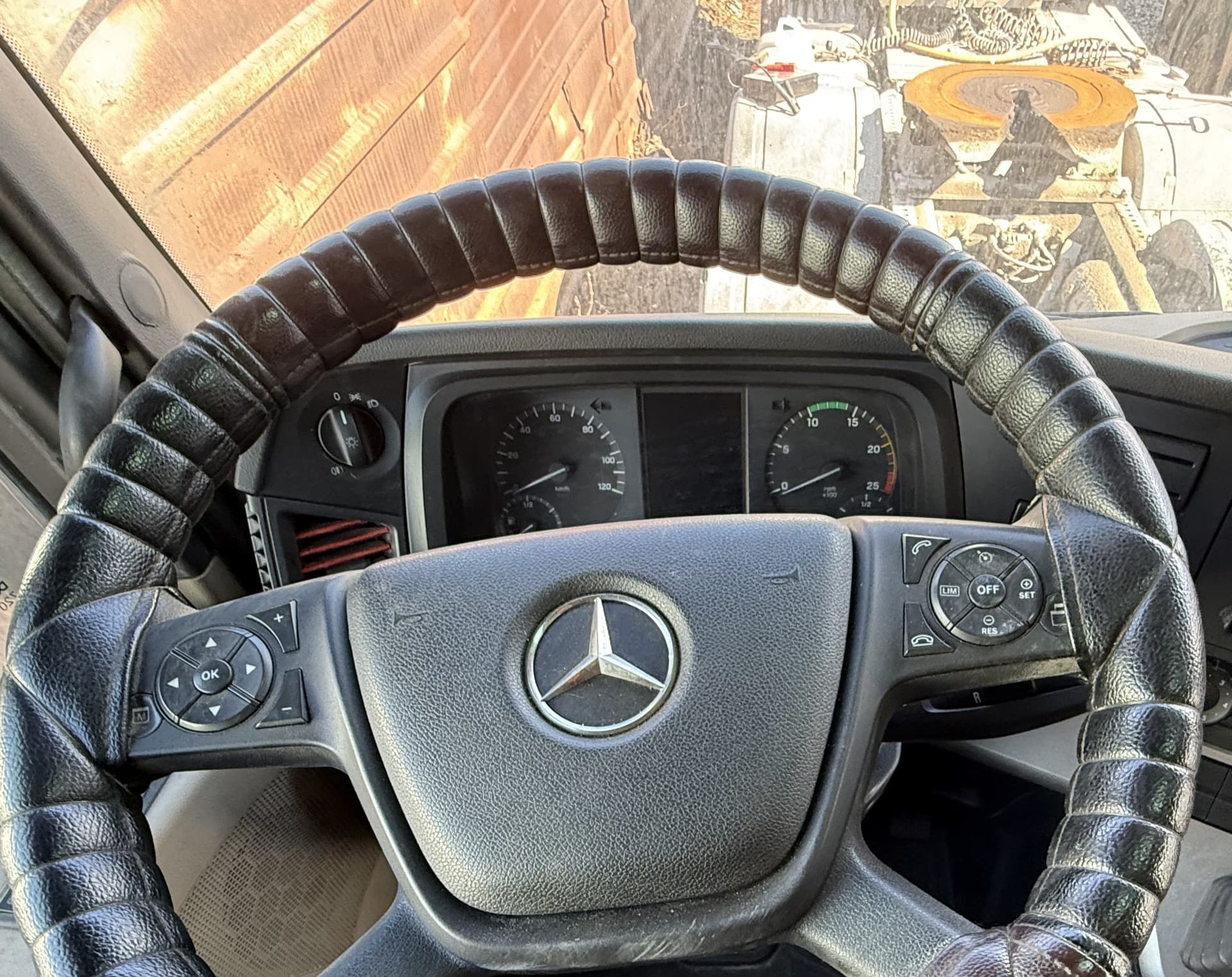 Mercedes-Benz Actros 6x4 Седельный тягач - 7