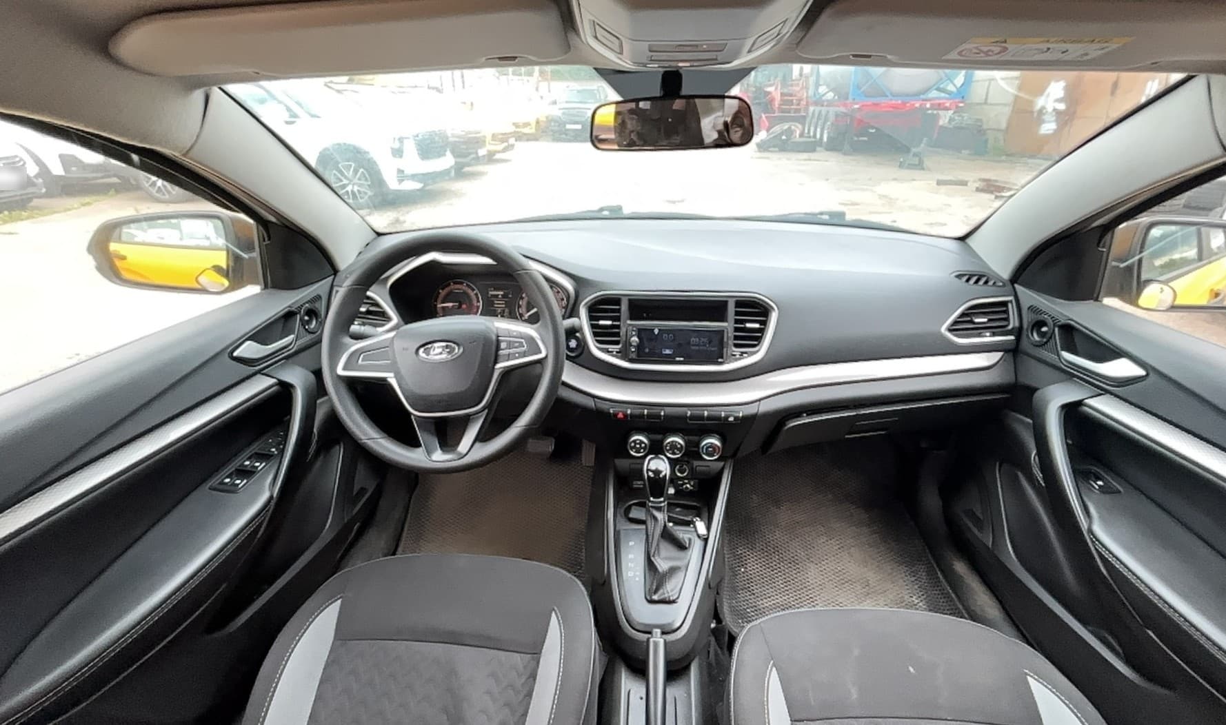 Lada Vesta седан - 5