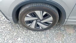 Volkswagen Tiguan L - 10