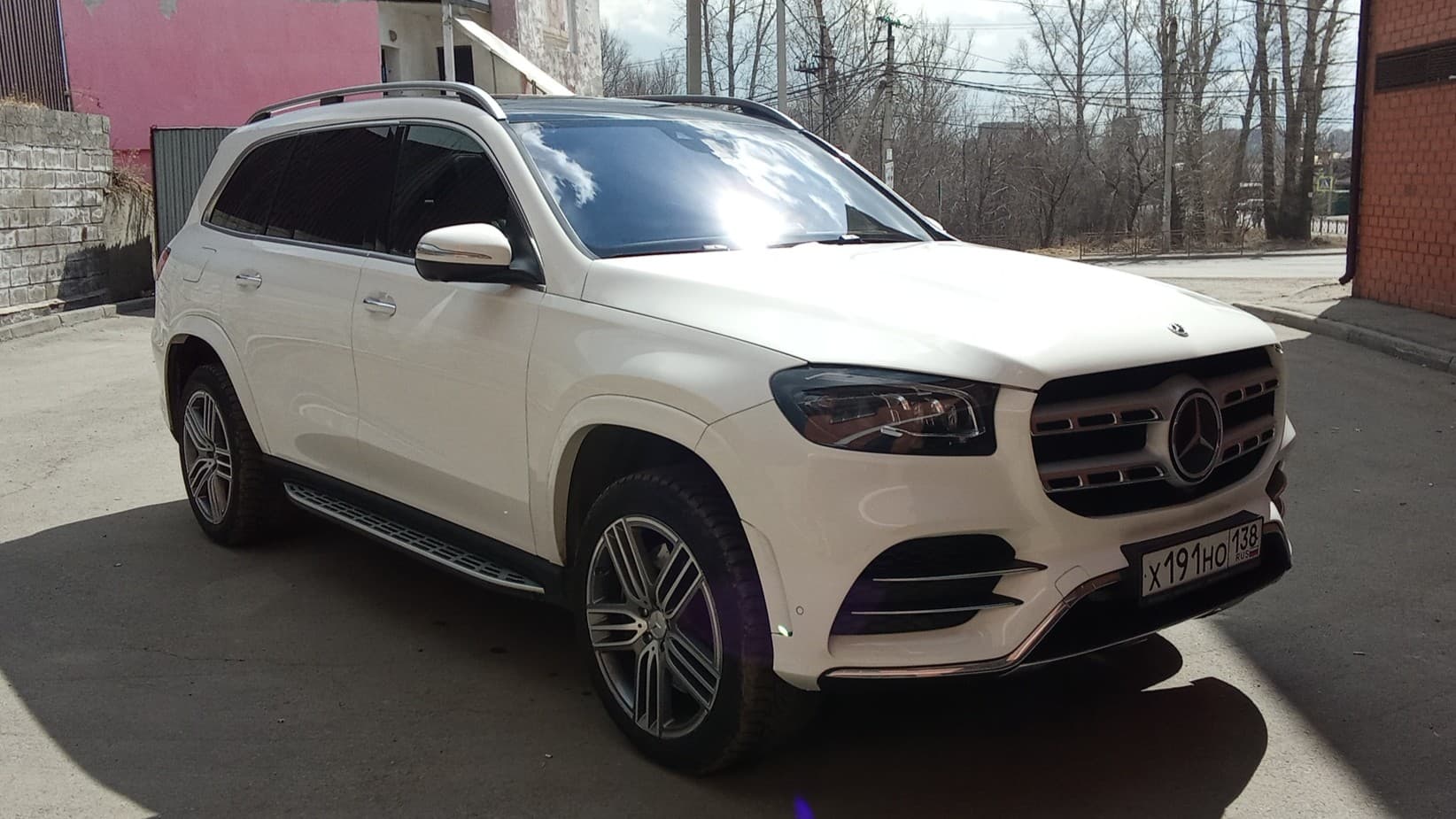 Mercedes-Benz GLS - 2