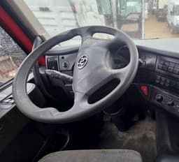 Hongyan 908 8x4 Самосвал - 5