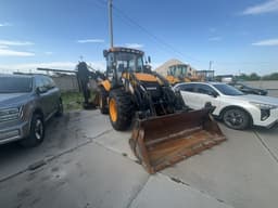 Shanmon 388 Экскаватор-погрузчик - 2