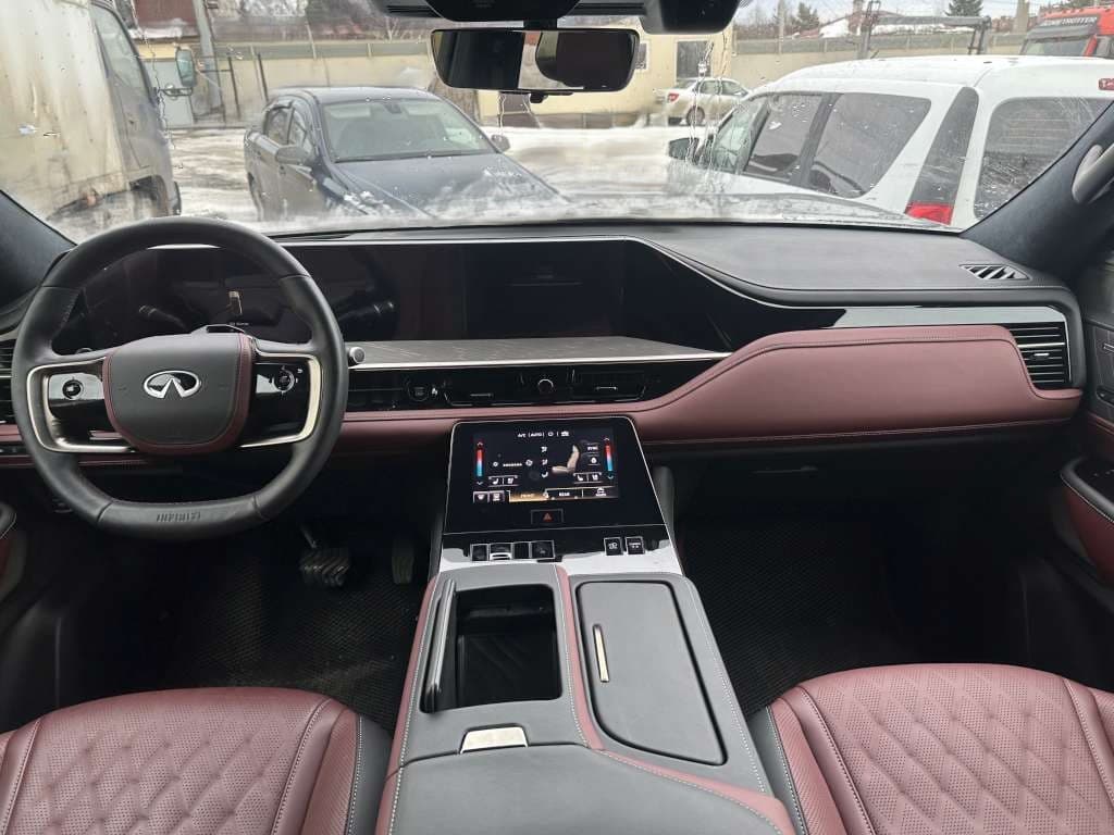 Infiniti QX80 - 5