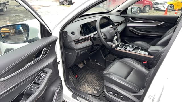 Exeed LX - 6