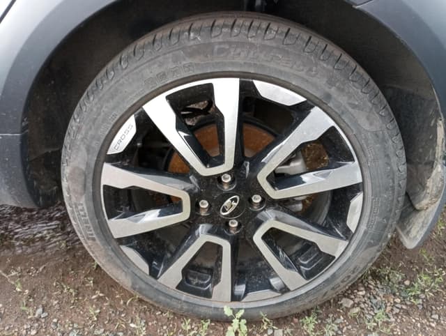 Lada Vesta SW Cross - 10