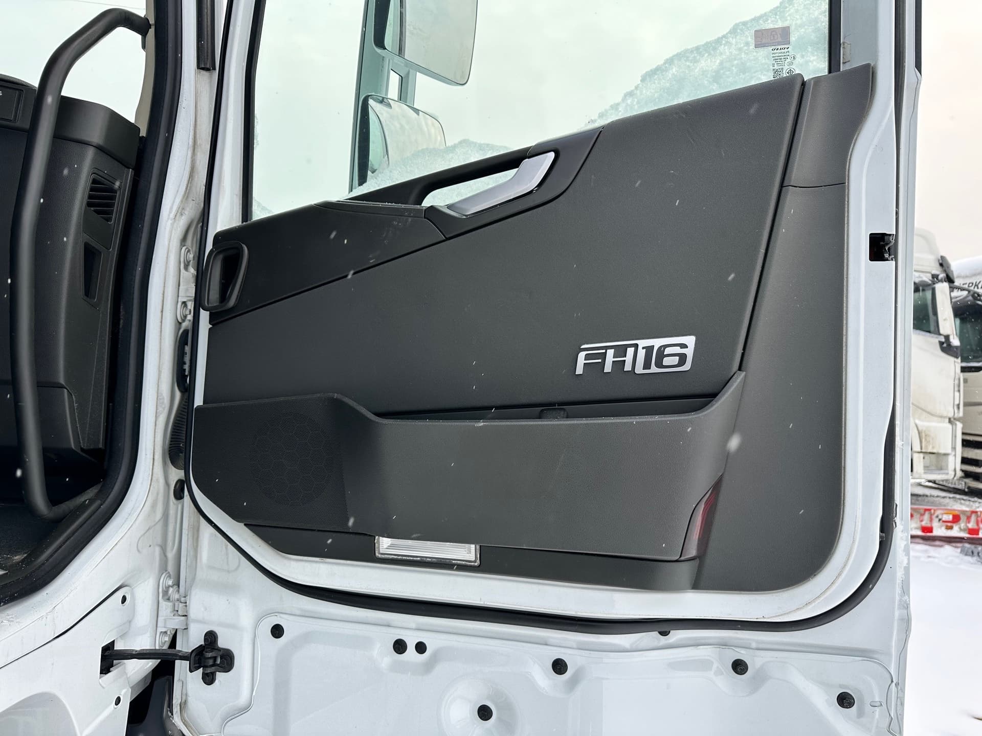 Volvo FH 4x2 Седельный тягач - 7