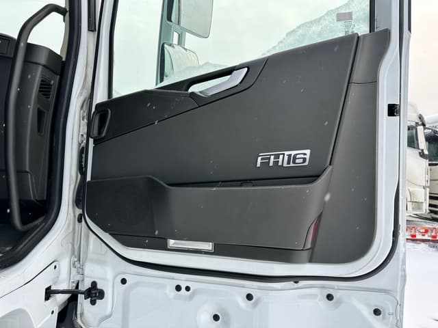 Volvo FH 4x2 Седельный тягач - 7