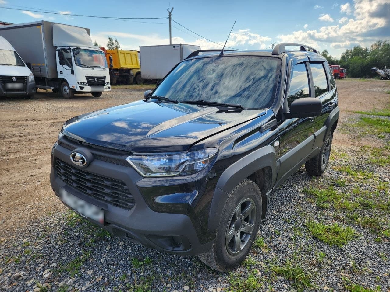 Lada Niva Travel - 1