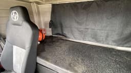 Hongyan CQ3406HV39 8x4 Самосвал - 9