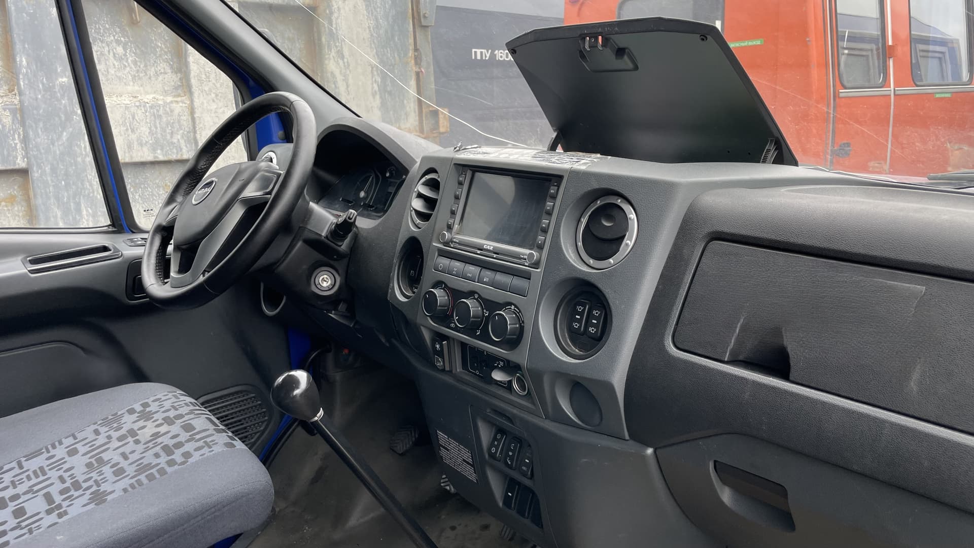 Ural NEXT 3255 Вахтовый автобус - 6