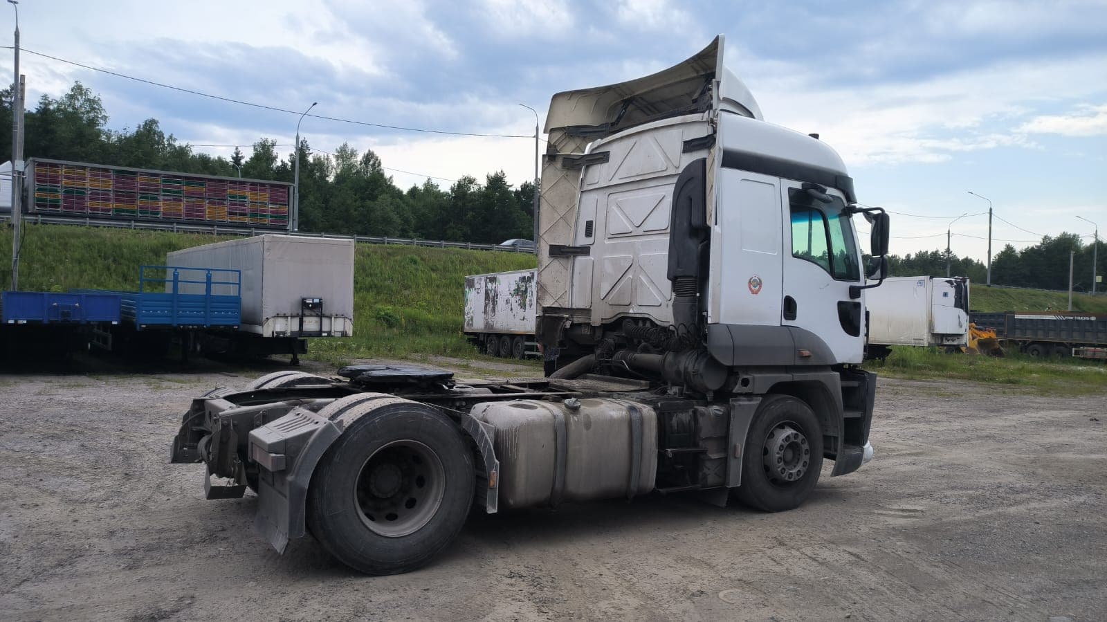 Ford Cargo 4x2 Седельный тягач - 3